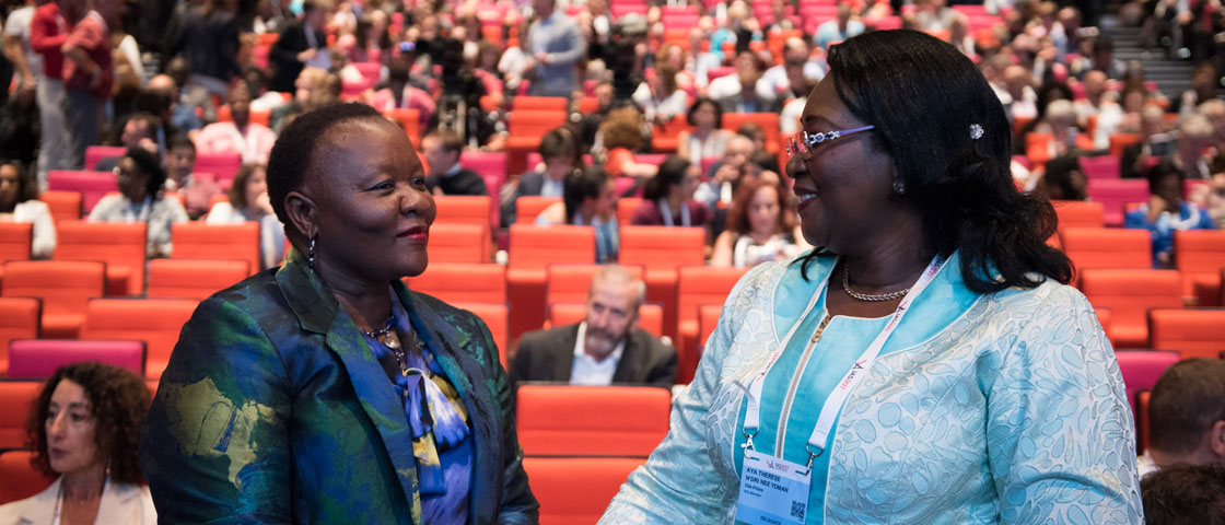 Apply to join the AIDS 2026 Organizing Committee and the IAS Conference Committee!
