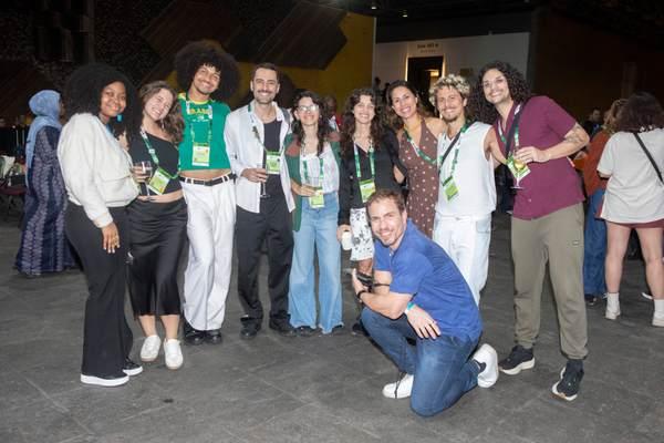 Volunteers party